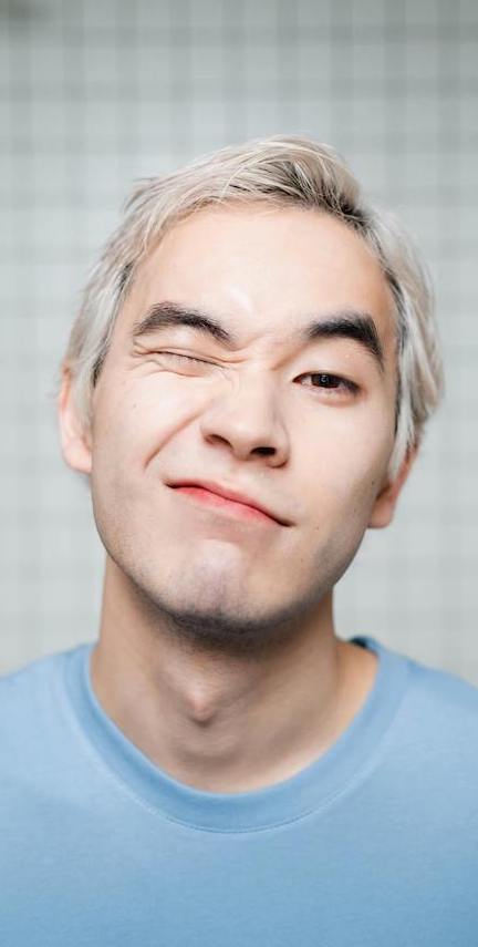 Team member portrait 6